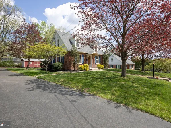 165 N 4th St, Souderton, PA 18964