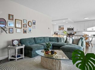 1208 S 14th Ave SW #201, Calgary, AB T3C 0V9