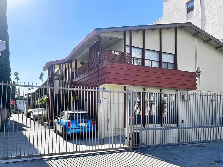 1601 N Normandie Ave — Photo 10