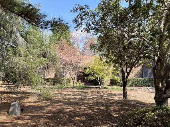 3 Mcdonald Place, Pinehurst, NC 28374