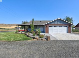 226 SE Heimrich St, Dufur, OR 97021