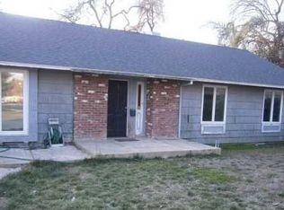 1641 S Woodland St, Visalia, CA 93277