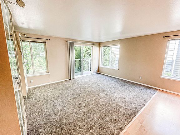4th image of 3228 21st Ave W APT 201