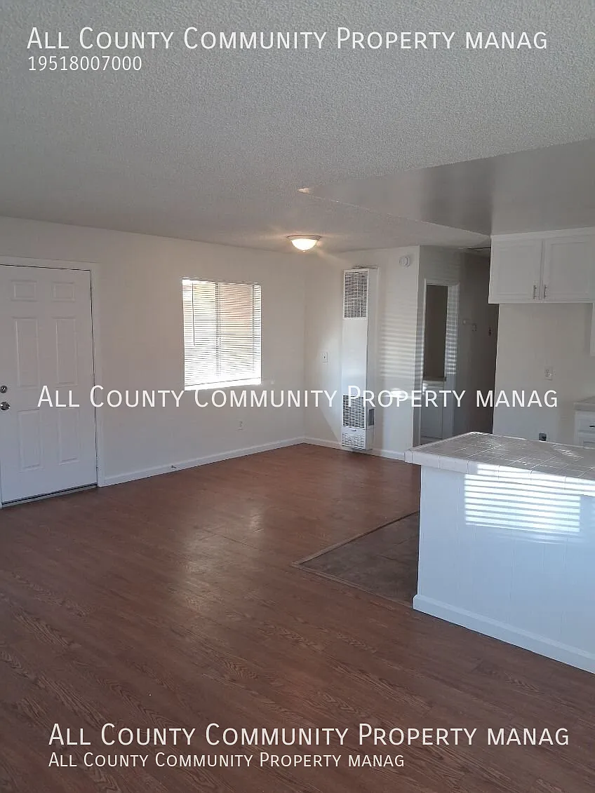 2 Bedroom 1 Bathroom Apartment for Rent in Yucca Valley! — Photo 3