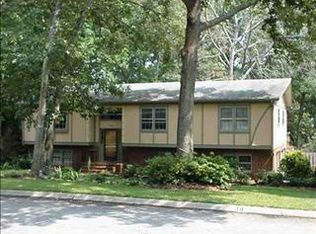 14 Rose Wood Dr, Greenville, SC 29607