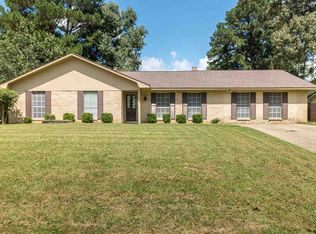 107 Red Oak Rd, Clinton, MS 39056