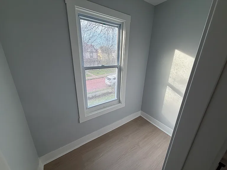 1115 Fairdale St — Photo 15