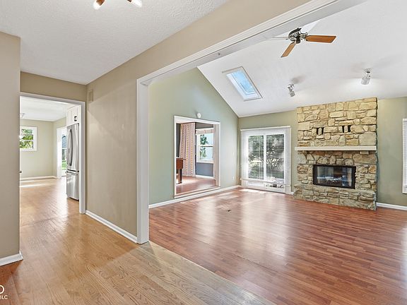 5th image of 7711 Warbler Way