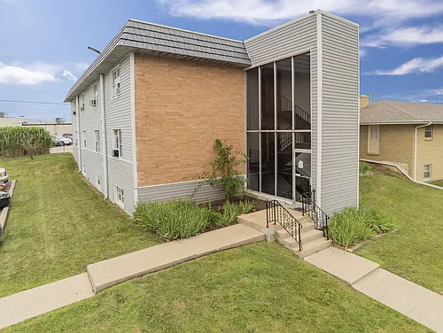 2441 Holmes St Photo 1