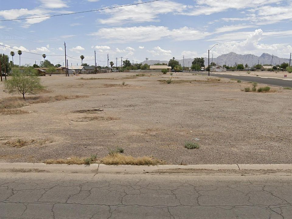 1st image of 422 W DR MARTIN LUTHER KING JR Street #13
