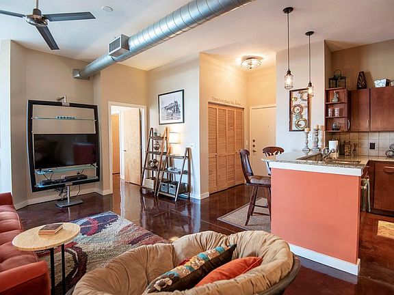 5th image of 201 W Lancaster Ave Unit 310