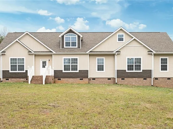 229 Chestnut Trl, Mocksville, NC 27028