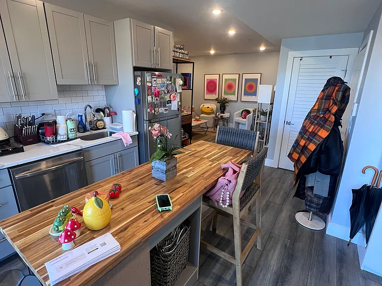 40 B St #606 — Photo 1