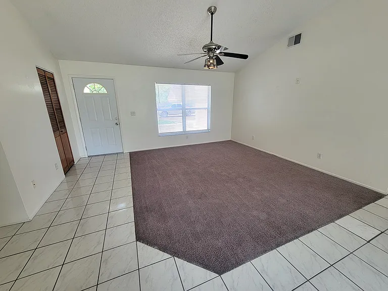 8224 Autumn Oak Ave — Photo 4