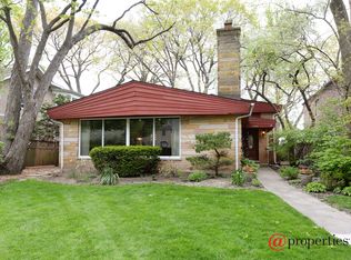930 Sheridan Rd, Wilmette, IL 60091