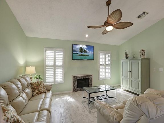 5th image of 6269 Mirror Lake Dr #6269
