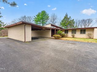 20 Alsid Ct, Troy, NY 12180