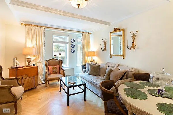 Rented by Brown Harris Stevens | media 20
