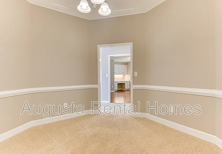 208 Stonington Dr — Photo 17