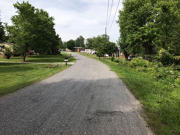 5th image of 2380 W Lenoir Dr
