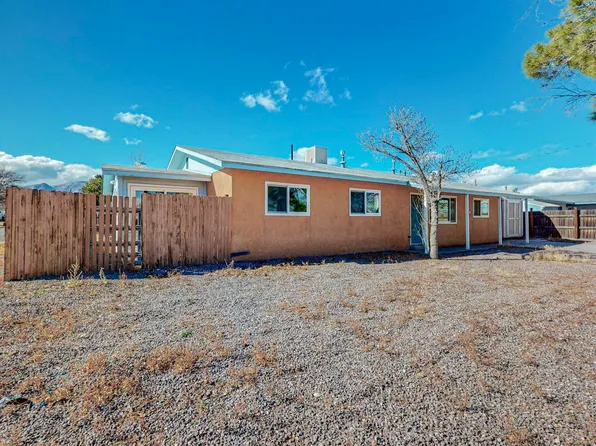 901 Liles St, Socorro, NM 87801