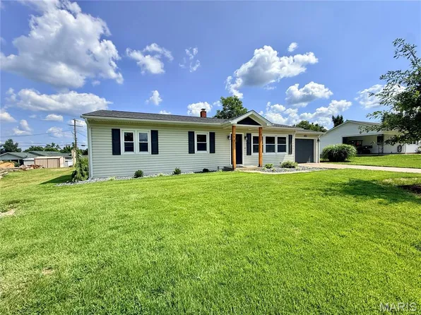 305 Cleo St, Perryville, MO 63775