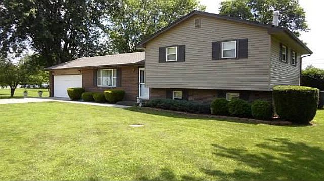 1st image of 70 Eastlook Dr