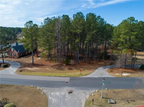 601 Anderson Creek Dr, Spring Lake, NC 28390