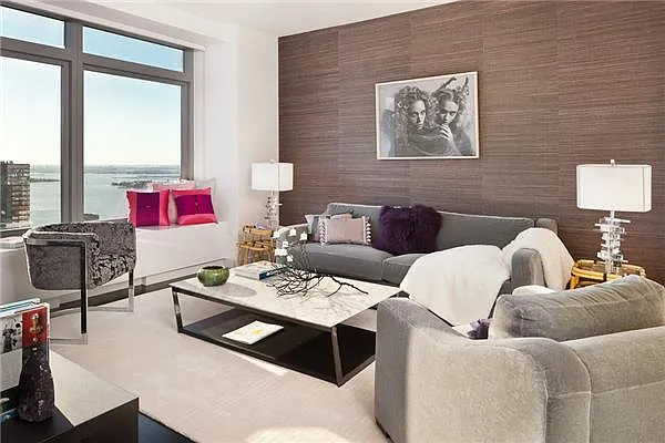 Rented by TNG Nassimi Realty | media 10