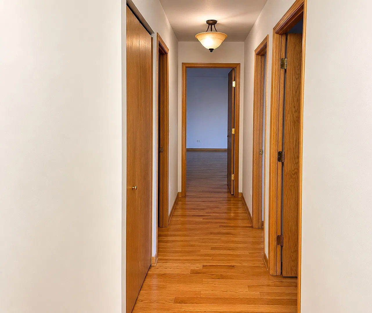 3 bed, 1600 sqft, $2,500 — Photo 2