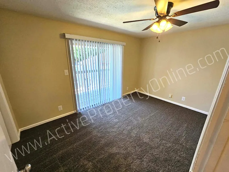 2655 Vineville Ave #G — Photo 8