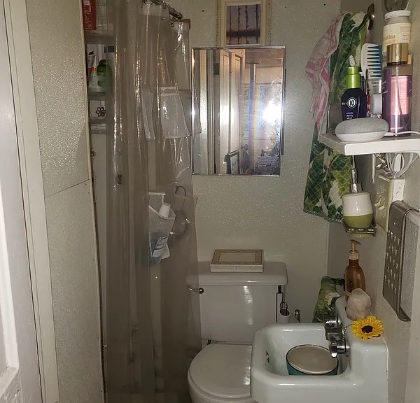 518 N Van Buren St #4 — Photo 6