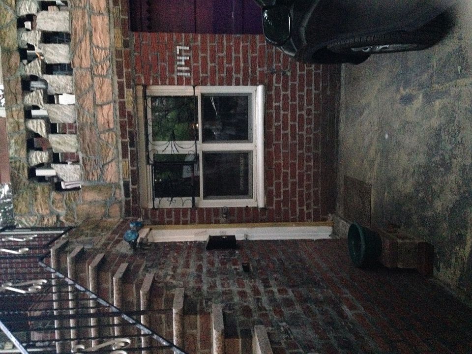 2nd image of 1147 E 54th St #2