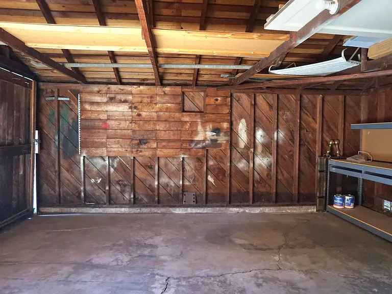 3901 Downey Way — Photo 34