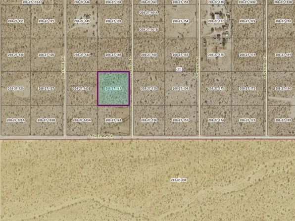 11425 S Alvis Rd, Yucca, AZ 86438