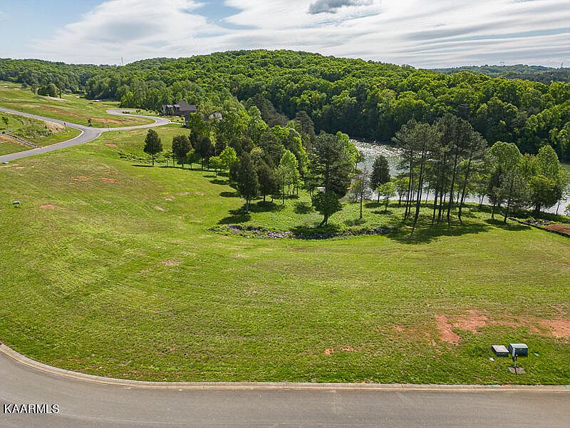 1st image of 535 Bulwark Way