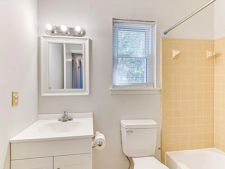 4116 Melrose Dr — Photo 18