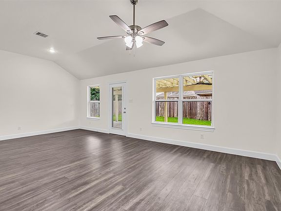 3rd image of 11919 Prosperity Point Dr