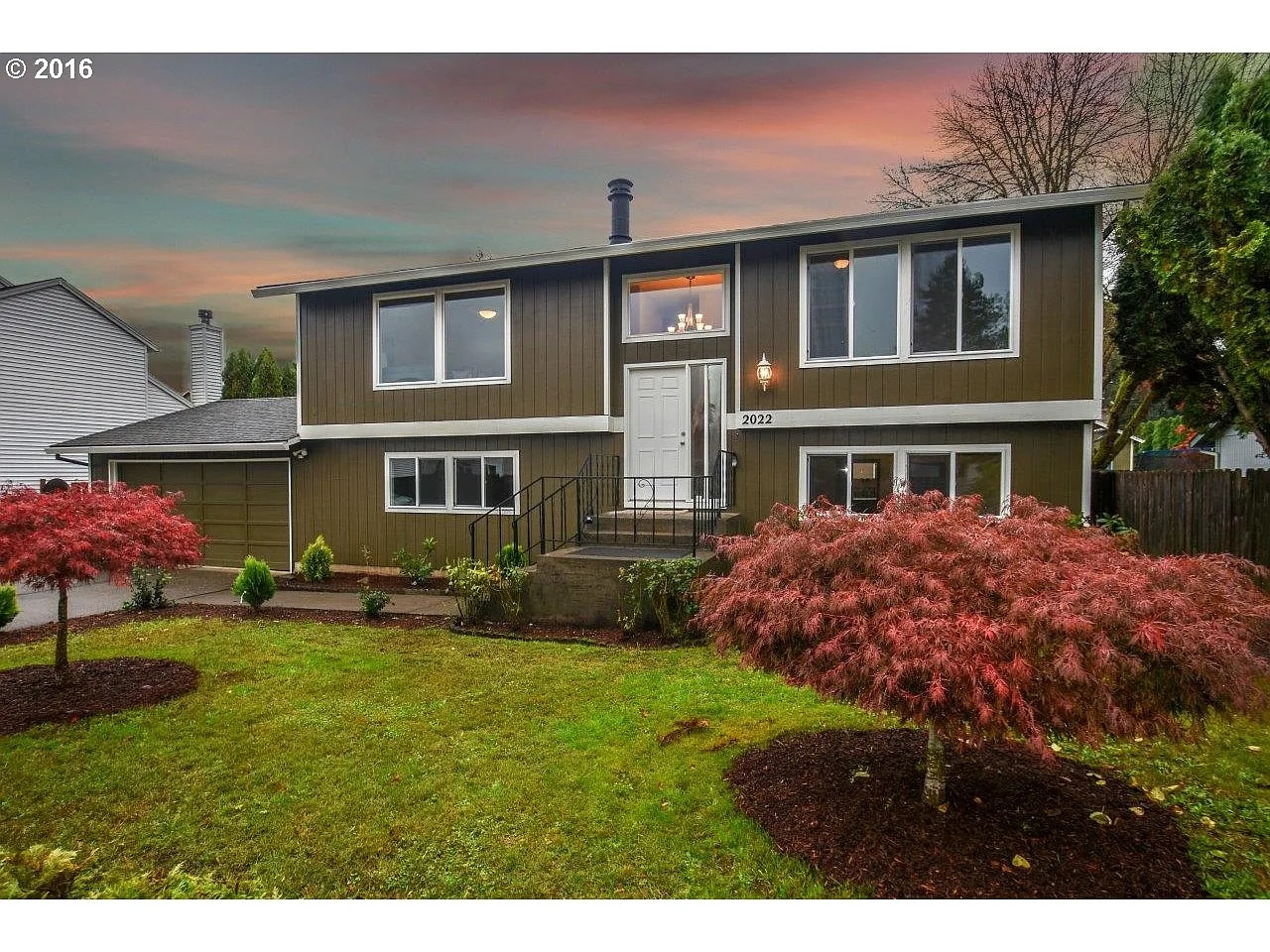 2022 NE 13th Ave photo 1
