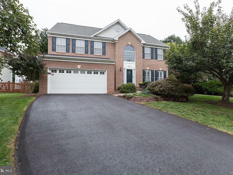 1st image of 6912 Sharpsburg Dr