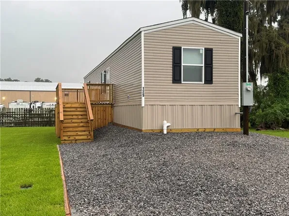 129 Church St, Paradis, LA 70080