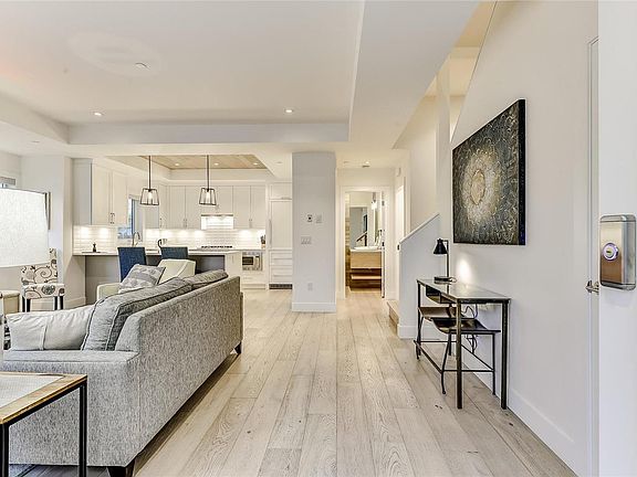 5th image of 1308 Richter St #106