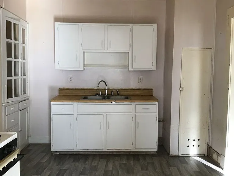 114 Cottage St — Photo 4