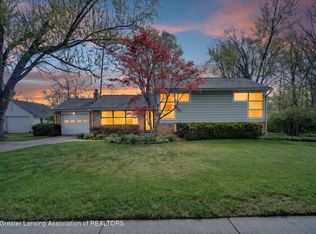1121 Jenne St, Grand Ledge, MI 48837