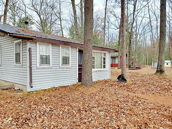4th image of 5986 S Whalen Lake Dr