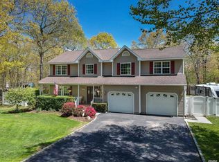 204 Rabbit Run, Riverhead, NY 11901