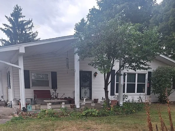 8810 McNeal Rd, New Carlisle, OH 45344