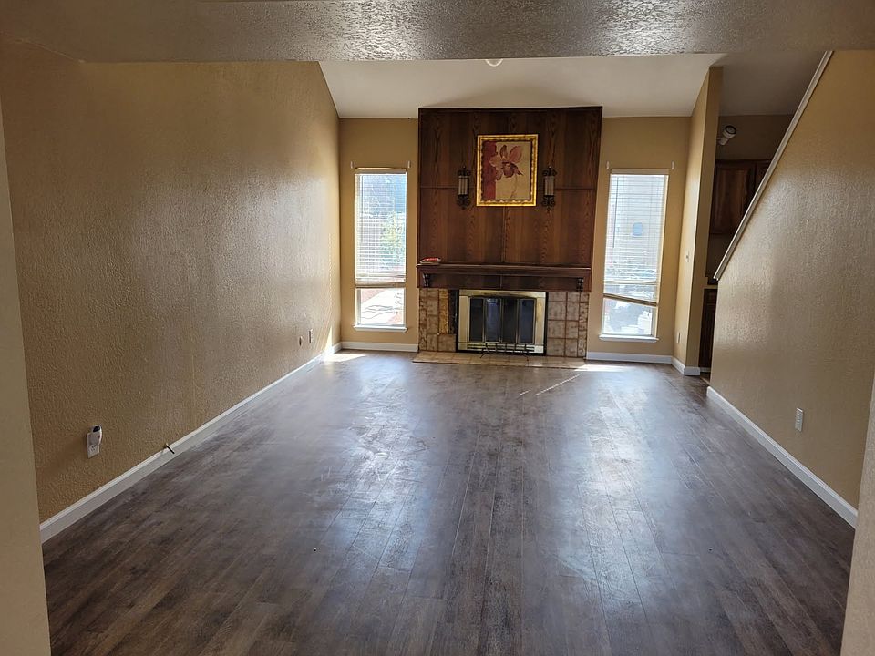 2nd image of 2609 Independence Ave
