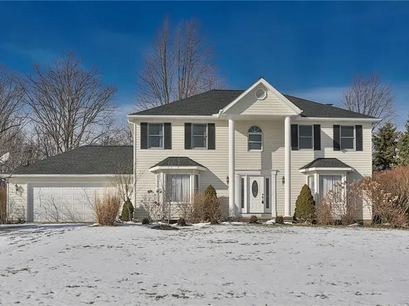 7206 Winchester Dr, Solon, OH 44139