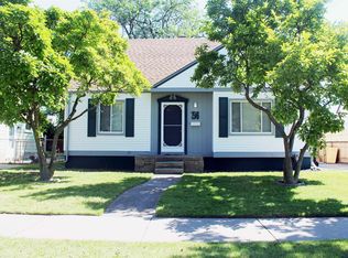 25146 Hayes Rd, Roseville, MI 48066